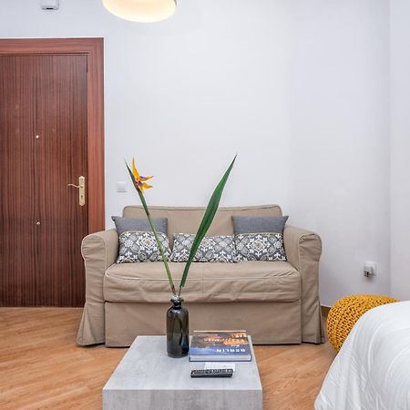 Apartamentos Bolsa Larios Малага Екстериор снимка