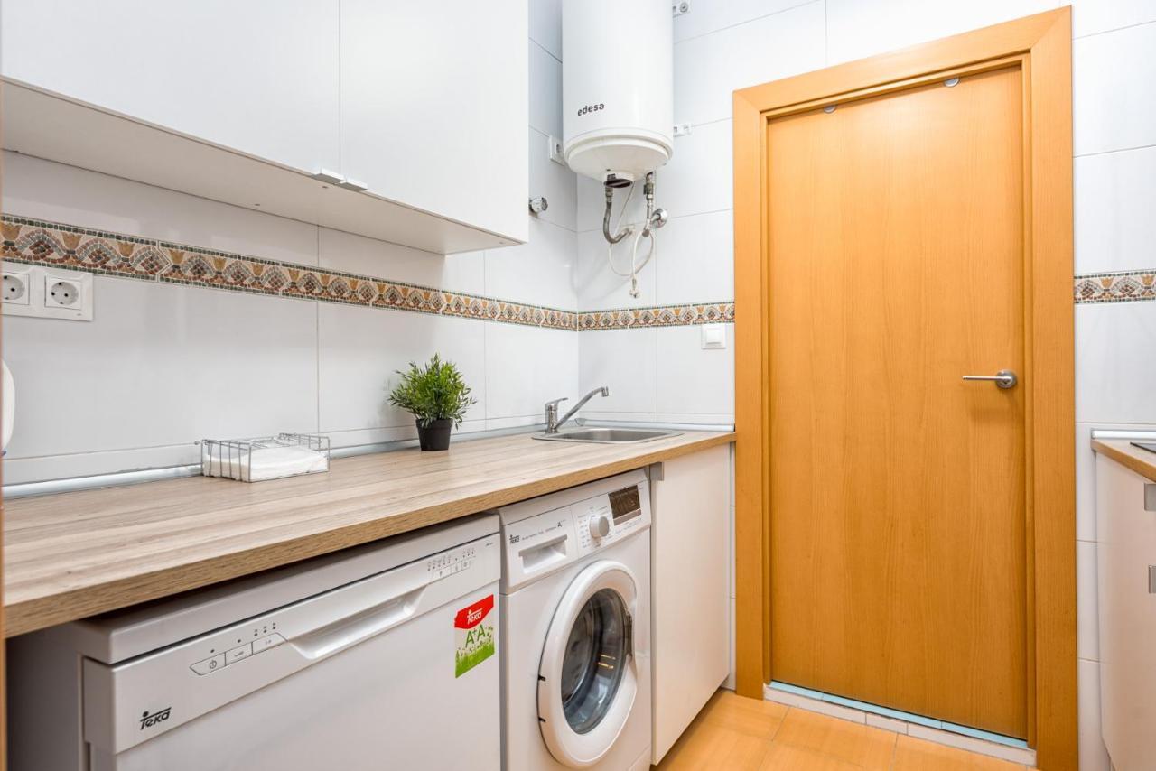 Apartamentos Bolsa Larios Малага Екстериор снимка