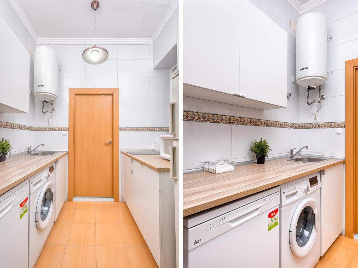 Apartamentos Bolsa Larios Малага Екстериор снимка
