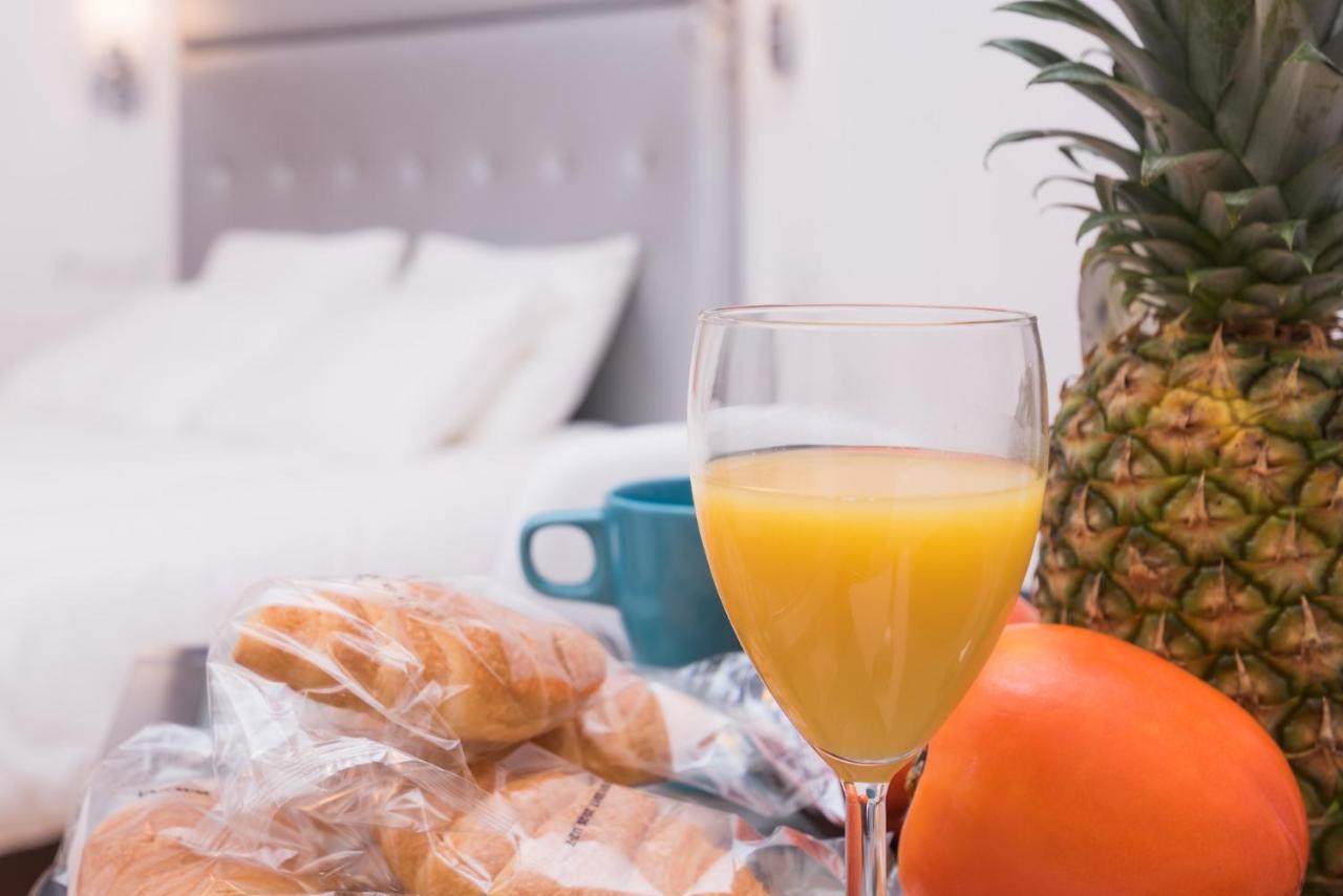 Apartamentos Bolsa Larios Малага Екстериор снимка